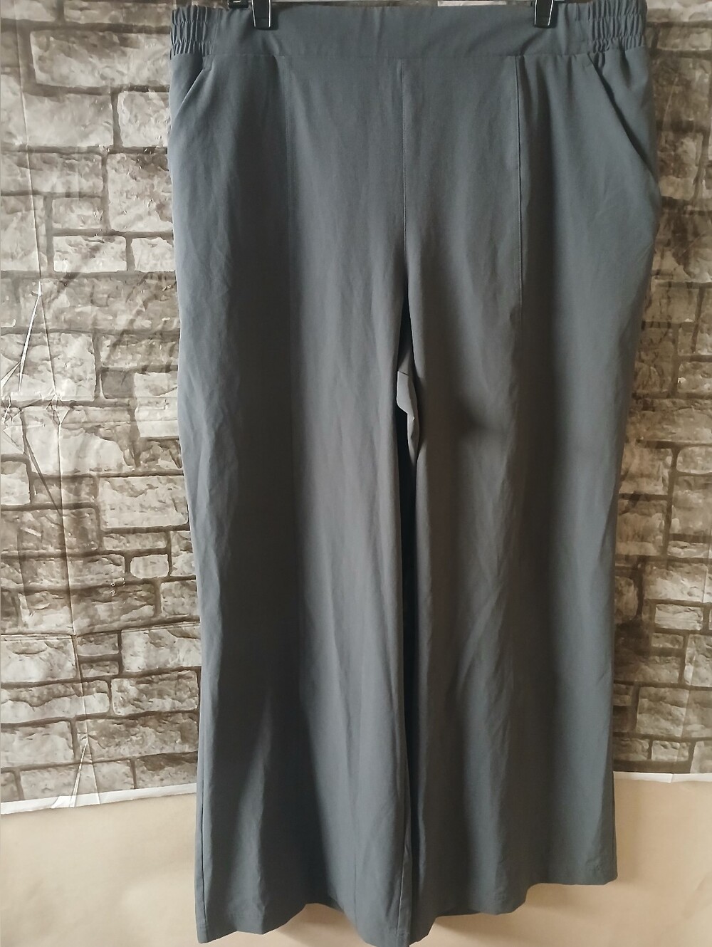 Fabletics Dark Gray Elastic Waist Wide-Leg Pants